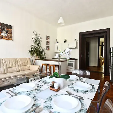 Spacious Cozy In Centre *