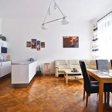 Spacious Cozy In Centre *