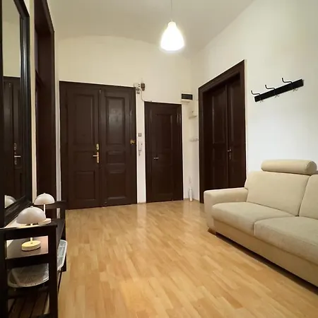 Spacious Cozy In Centre Διαμέρισμα