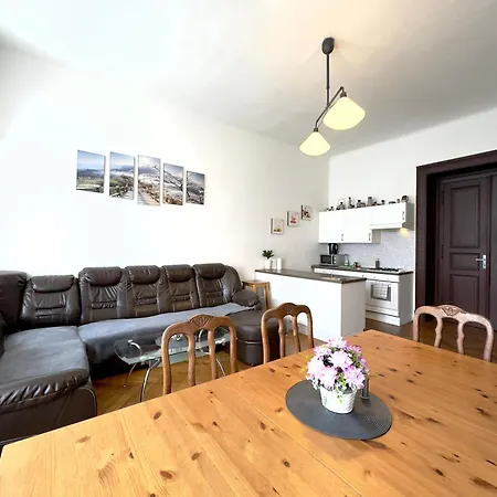 Διαμέρισμα Spacious Cozy In Centre *