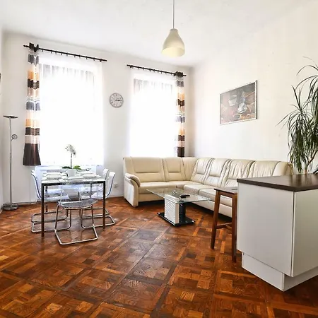 Apartman Spacious Cozy In Centre