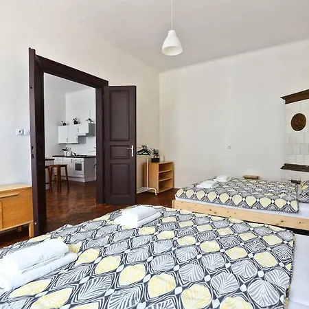 Daire Spacious Cozy In Centre Prag