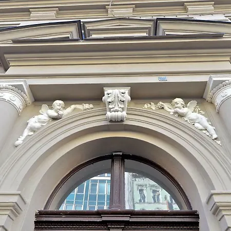 Spacious Cozy In Centre Prag