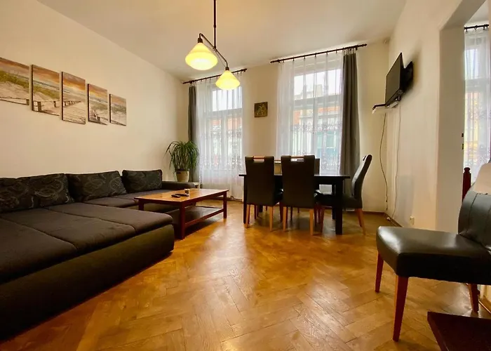 Spacious Cozy In Centre